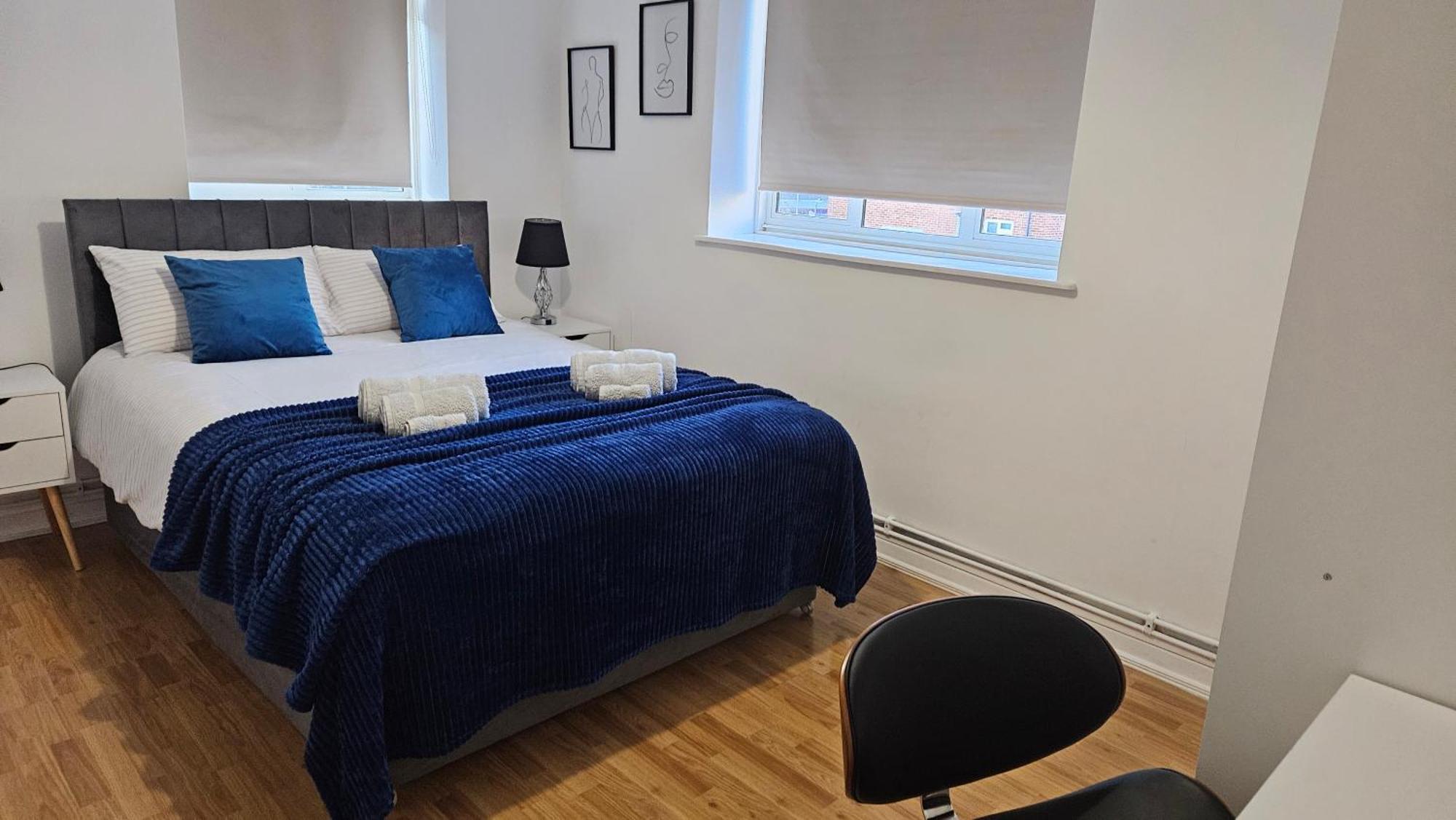 Spacious Two Bedroom Apartment In Battersea, Free Parking London Eksteriør billede